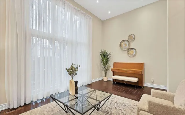 Additional image 13 of 11 Stonedale Plwy