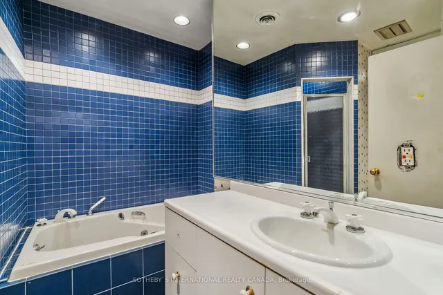 Additional image 15 of 35 Prince Charles Dr