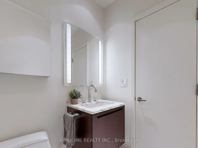 Additional image 28 of 180 University Ave Unit 5004