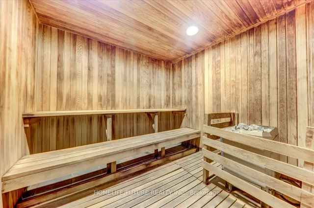 Additional image 23 of 36 Lee Centre Dr Unit 1905