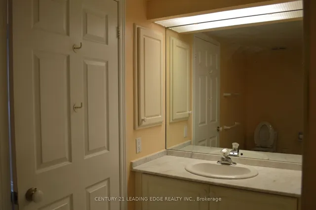 Additional image 20 of 71 Simcoe St Unit 1504