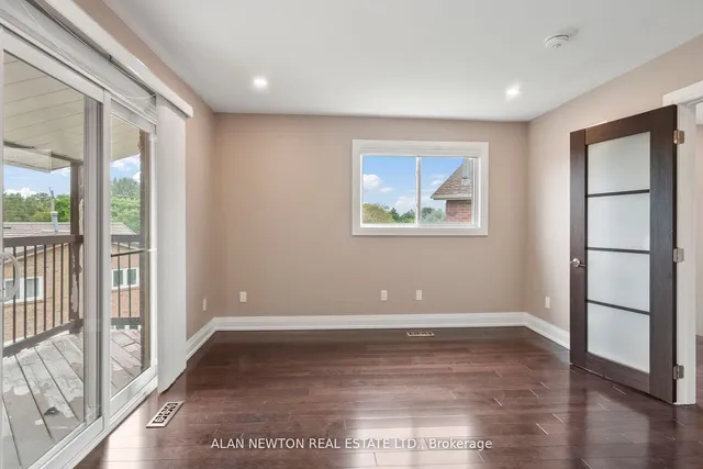 Additional image 17 of 31 Carnival Crt