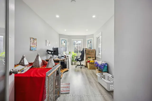 Additional image 9 of 47 Woolenscote Circ