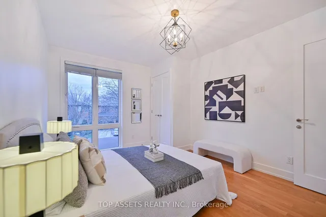 Additional image 24 of 165 Strathnairn Ave