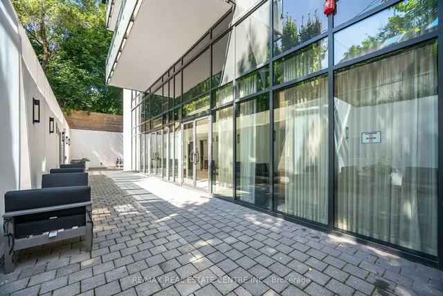 Additional image 31 of 3018 Yonge St Unit 214