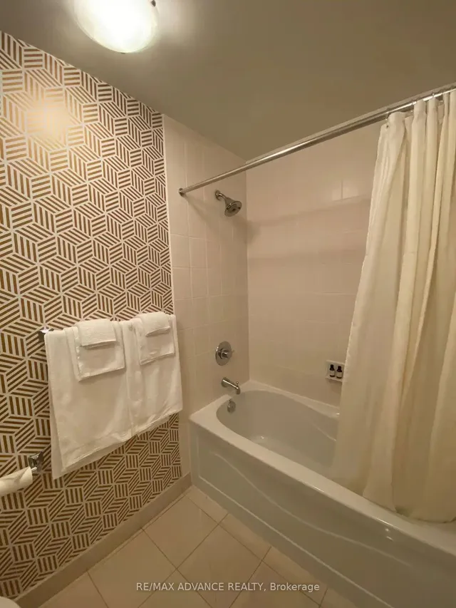 Additional image 8 of 65 Bremner Blvd Unit 3603