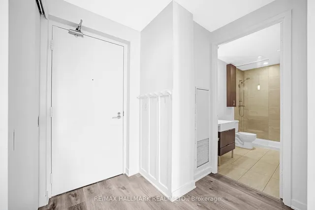 Additional image 15 of 110 Charles St Unit 2310