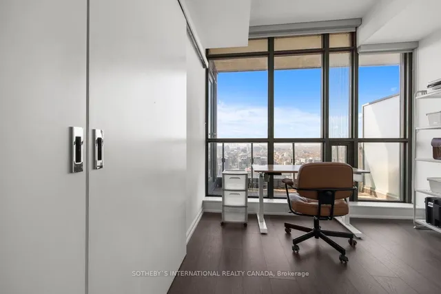 Additional image 10 of 8 Charlotte St Unit 3007