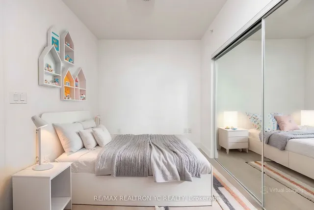 Additional image 5 of 955 Bay St Unit 3907