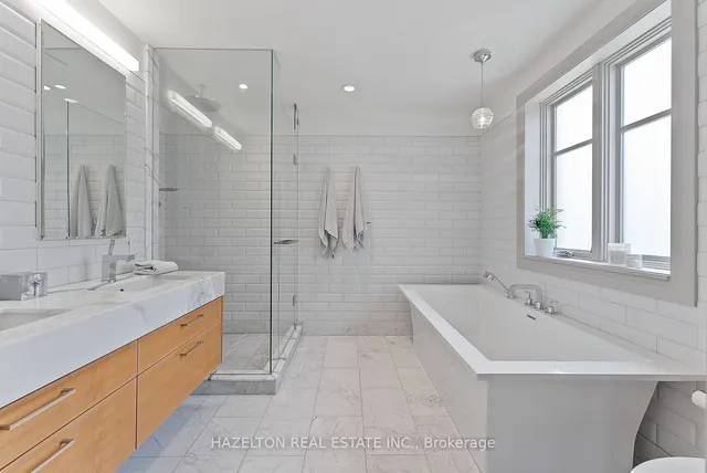 Additional image 24 of 97 Strathallan Blvd