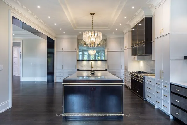 Additional image 13 of 15 Tudor Gate