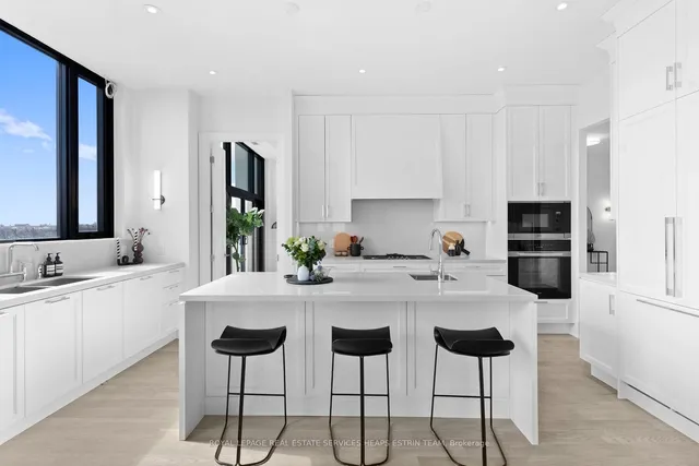 Additional image 6 of 1 Strathgowan Ave Unit PH02