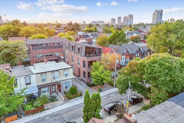 50 Bartlett Ave Unit TH 8