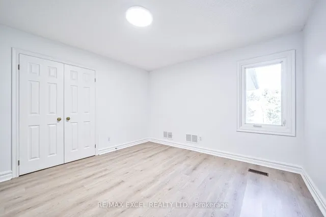 Additional image 33 of 66 Dempster St