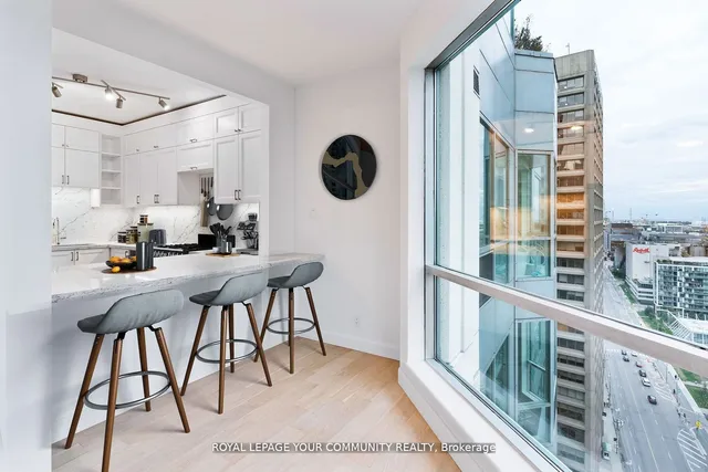 Additional image 12 of 10 Queens Quay Unit 2402