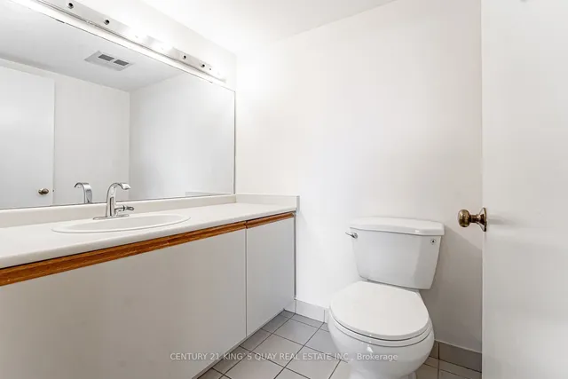 Additional image 18 of 350 Alton Towers Circ Unit 401