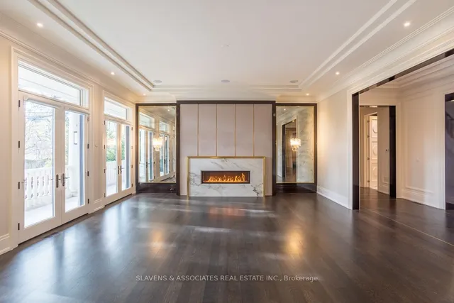 Additional image 17 of 15 Tudor Gate