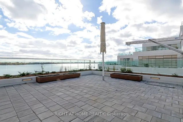 Additional image 7 of 118 Merchants' Wharf Unit 912