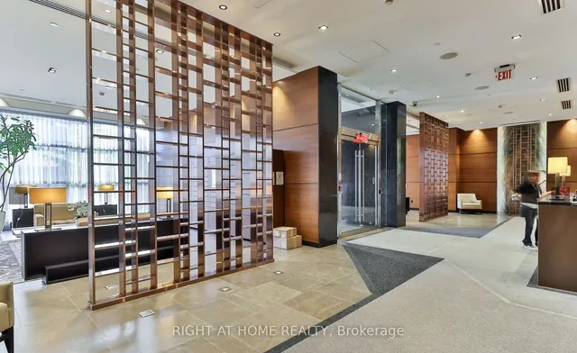 Additional image 3 of 2 Anndale Dr Unit 3103