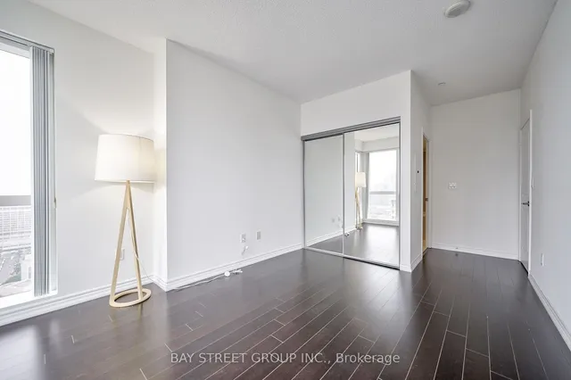 Additional image 8 of 386 Yonge St Unit 3209
