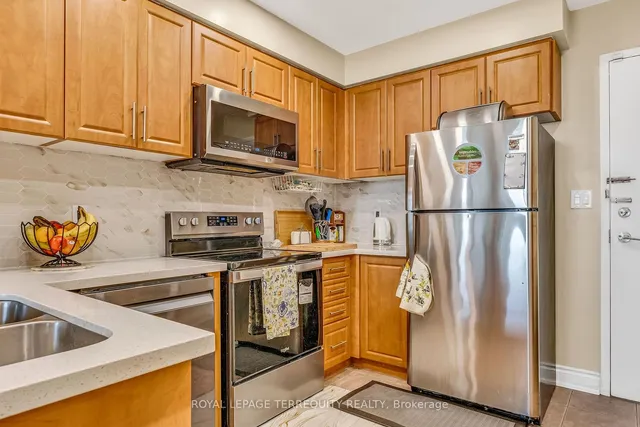 Additional image 12 of 2464 Weston Rd Unit 1014