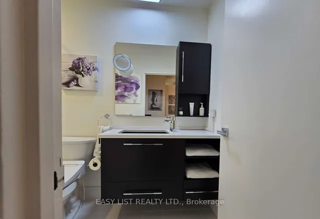 Additional image 24 of 36 Charlotte St Unit 501