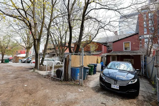 Additional image 10 of 514 Adelaide St