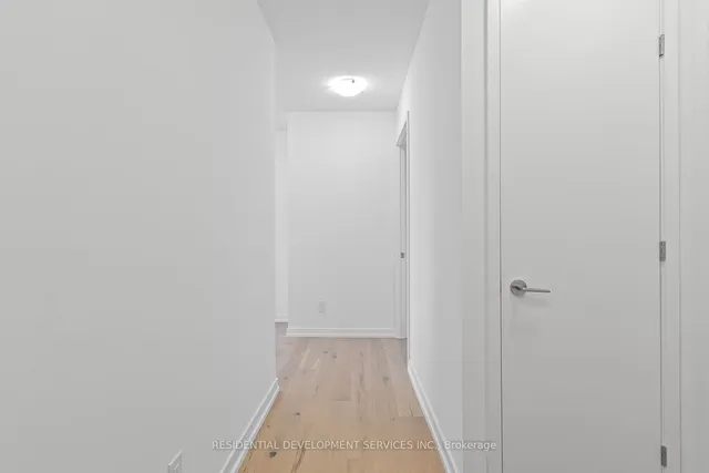 Additional image 16 of 3100 Keele St Unit 1020