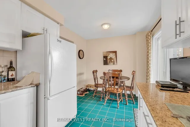103 Bernice Cres