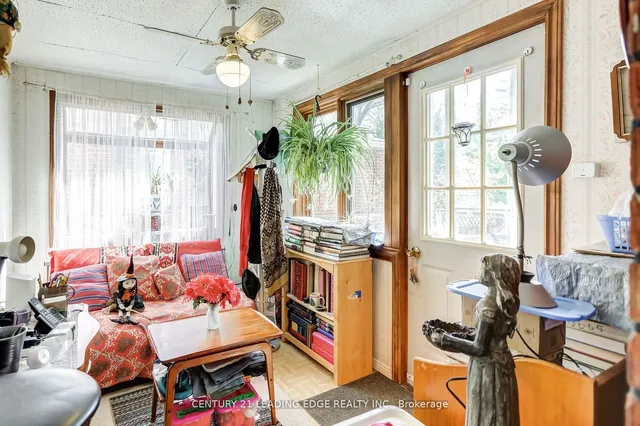 Additional image 14 of 19 Royaleigh Ave