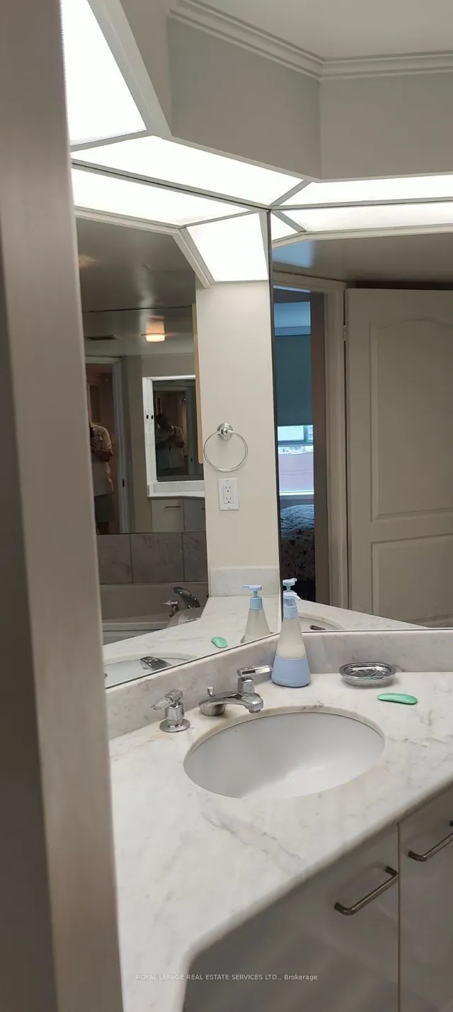 Additional image 4 of 38 Elm St Unit 811