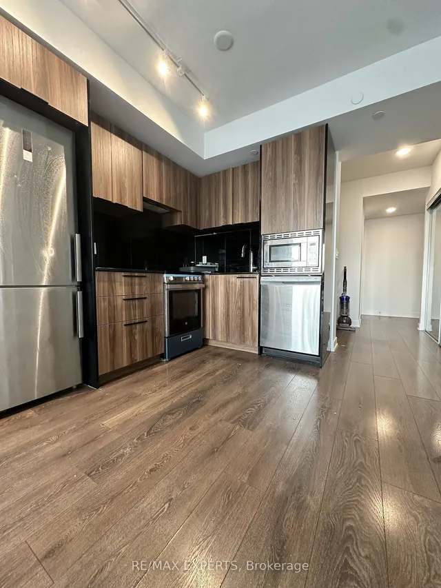 Additional image 8 of 501 Yonge St Unit 3213