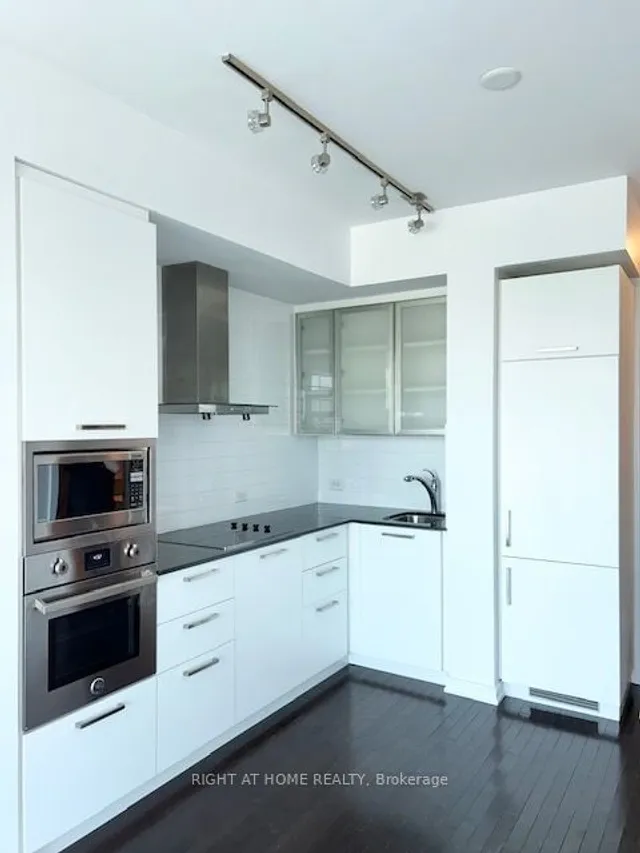 Additional image 3 of 14 York St Unit 5109