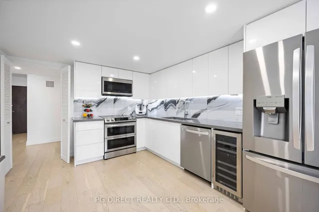 Additional image 6 of 65 Harbour Sq Unit 3306