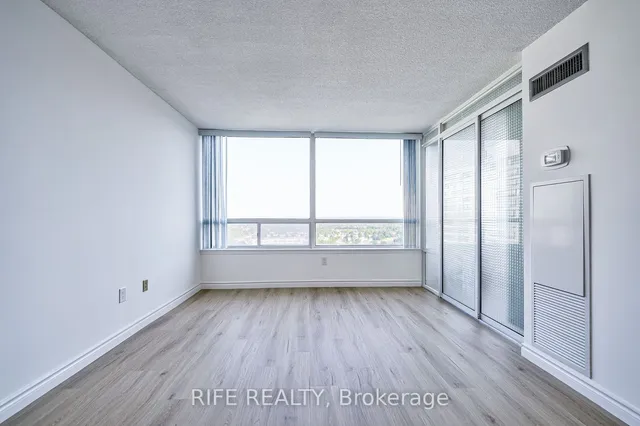 Additional image 15 of 330 Alton Towers Circ Unit 1603