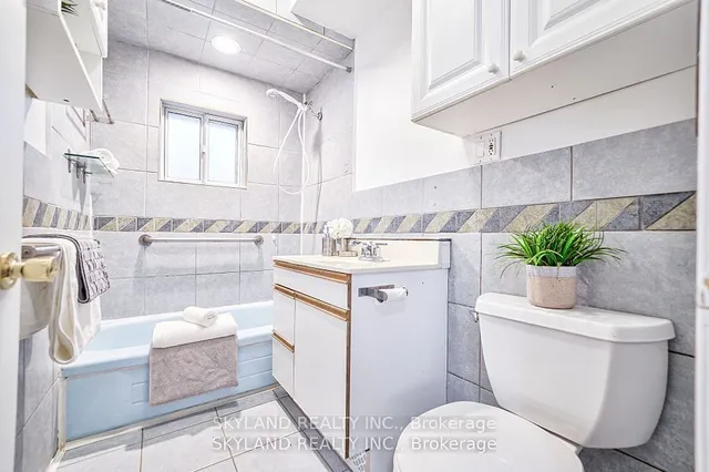 Additional image 7 of 757 Oxford St