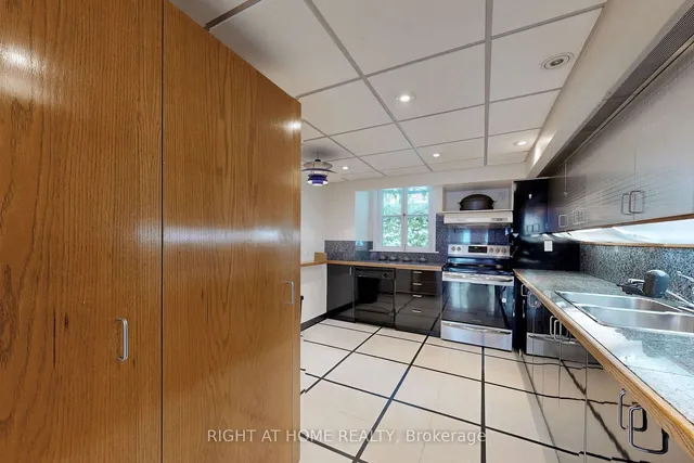 Additional image 24 of 394 King St