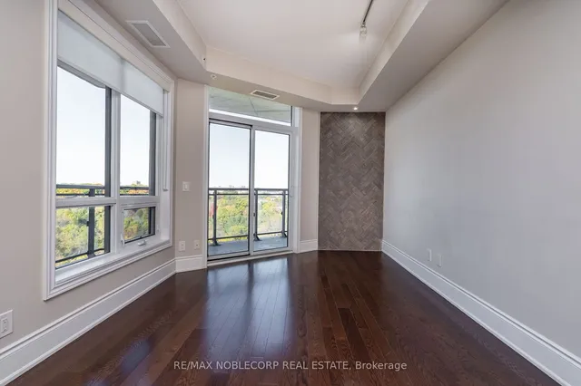 Additional image 5 of 840 Queens Plate Dr Unit 805