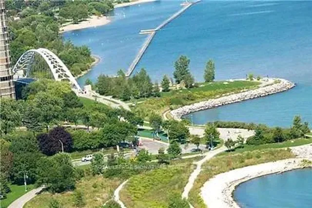 Additional image 36 of 1926 Lake Shore Blvd Unit 4015