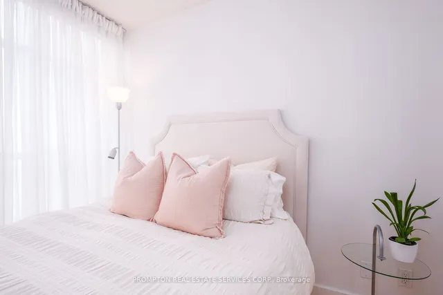 Additional image 18 of 350 Wellington St Unit 315