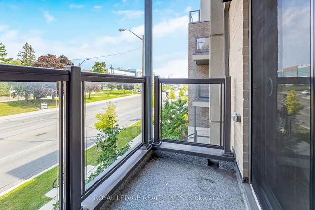 Additional image 15 of 721 Lawrence Ave Unit 84