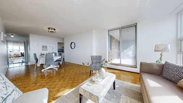 Additional image 6 of 3380 Eglinton Ave Unit 1709
