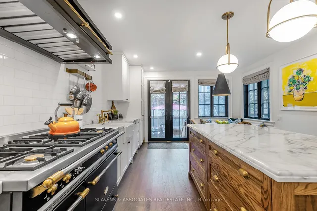 Additional image 18 of 48 Austin Terr