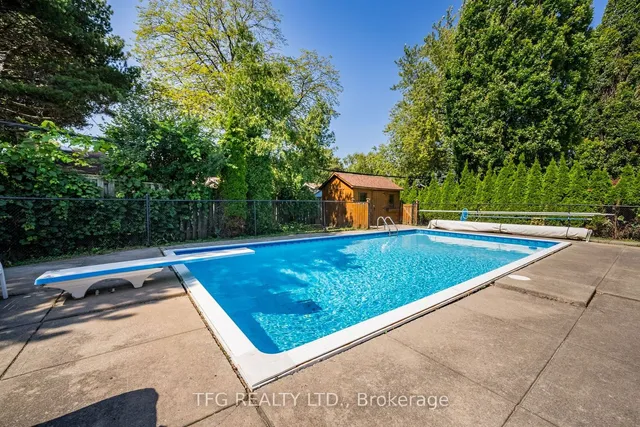 Additional image 29 of 12 Arlene Cres