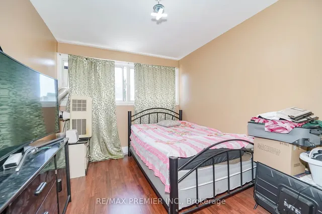 Additional image 17 of 2901 Jane St Unit 89