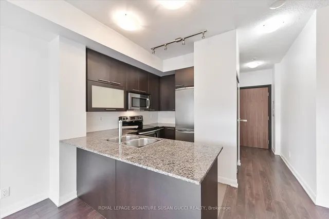 Additional image 13 of 500 Sherbourne St Unit 907