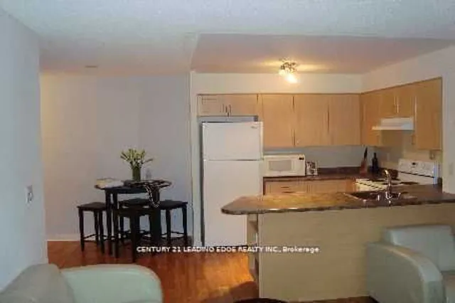 Additional image 6 of 76 Shuter St Unit 901