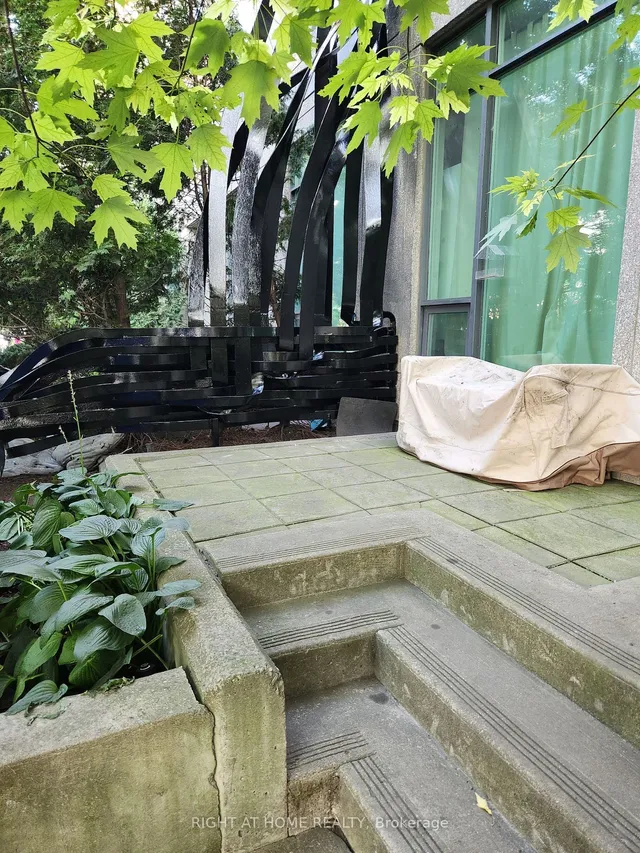 Additional image 4 of 231 Fort York Blvd Unit 115