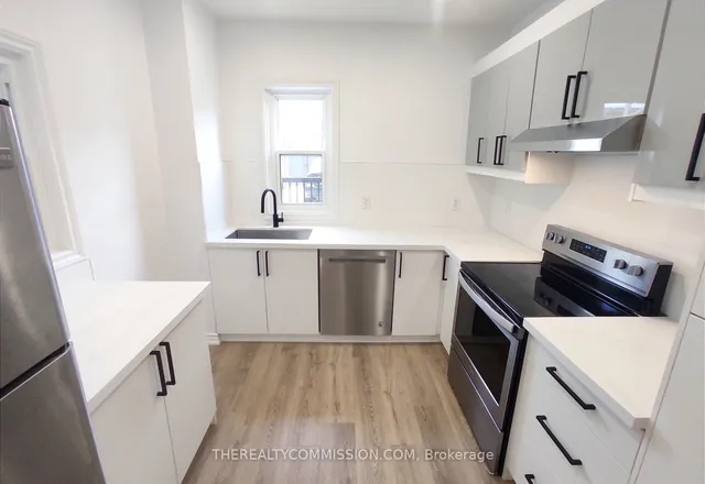 Additional image 2 of 613 Dufferin St