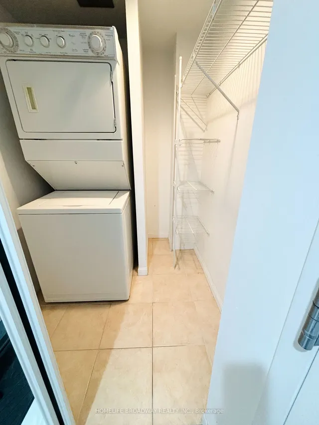 Additional image 17 of 140 Simcoe St Unit 911